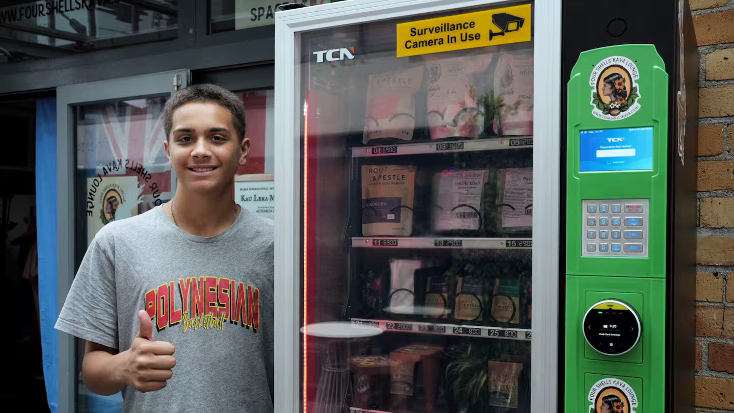 Snack + Drink Combo Vending Machine TCN 6G